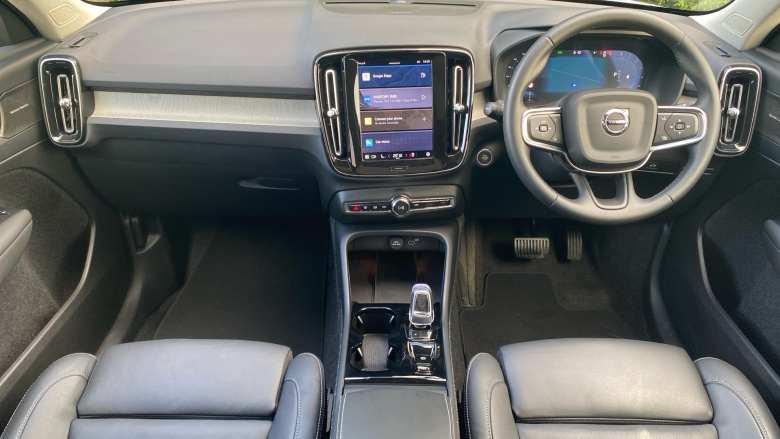 Volvo XC40 2.0 B3P Ultra Dark 5dr Auto Petrol Estate